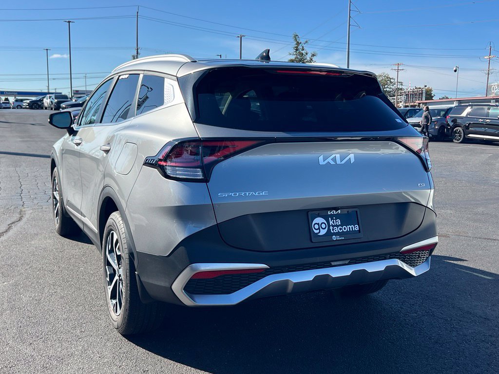 Certified 2024 Kia Sportage EX AWD/4WD image 7