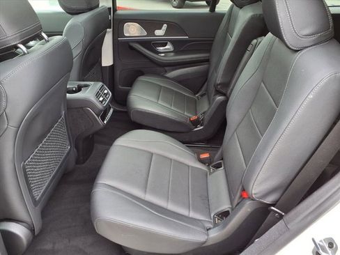 Certified 2024 Mercedes-Benz GLS 450 4MATIC image 18