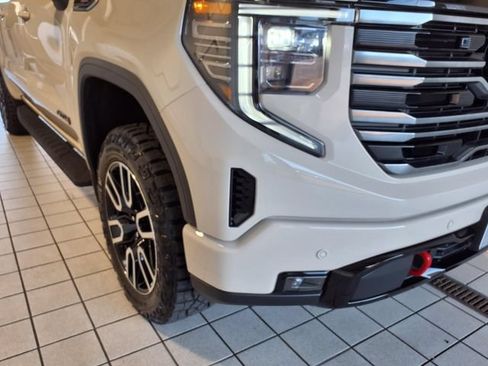 Used 2026 GMC Sierra 1500 AT4 w/ AT4 Premium Package AWD/4WD image 29