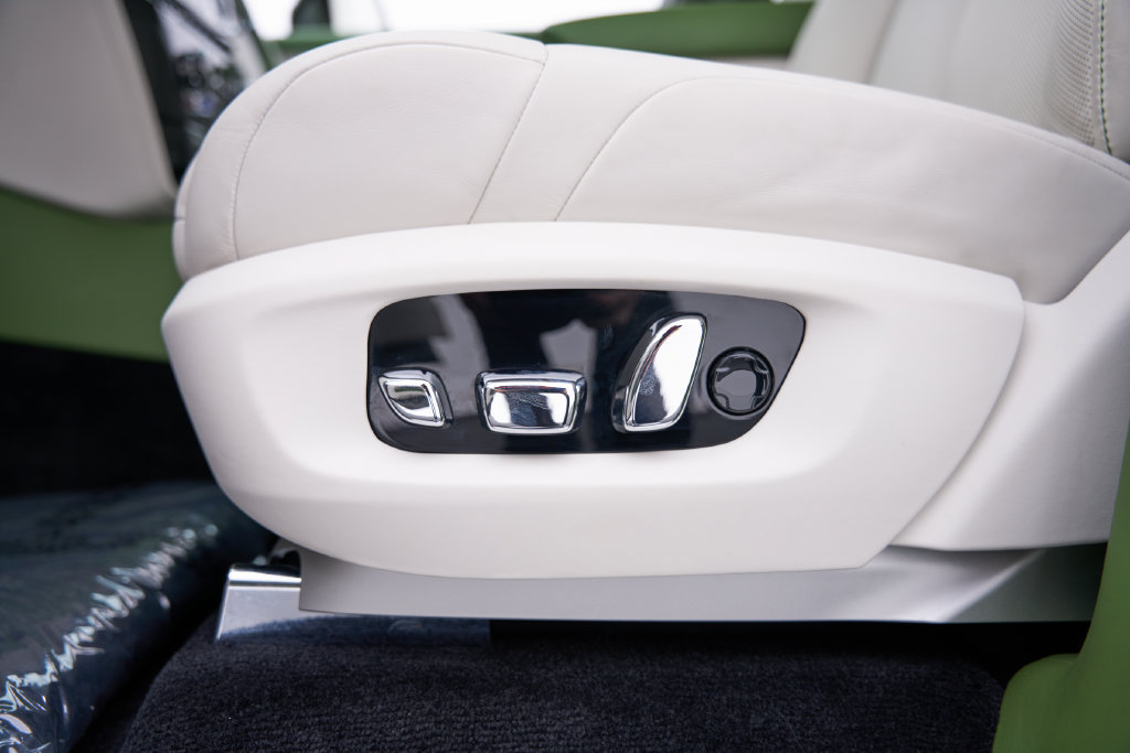 Used 2026 Rolls-Royce Phantom Extended Wheelbase RWD image 53