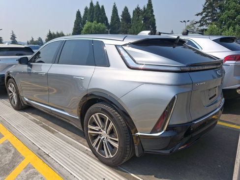 Used 2024 Cadillac Lyriq Luxury RWD image 6