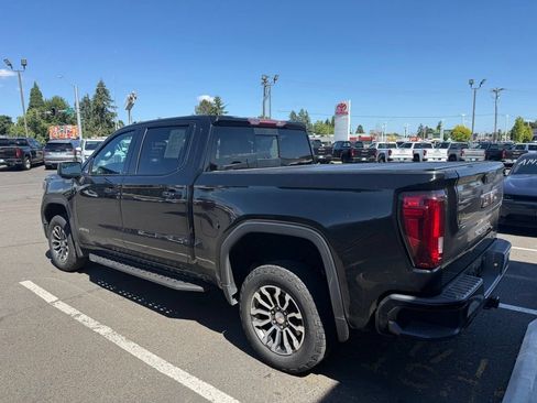 Used 2021 GMC Sierra 1500 AT4 w/ AT4 Preferred Package AWD/4WD image 5