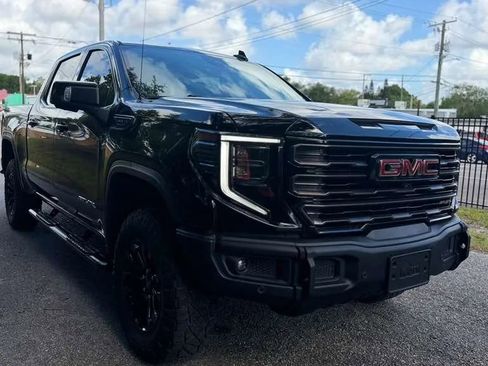Used 2023 GMC Sierra 1500 AT4X AWD/4WD image 8