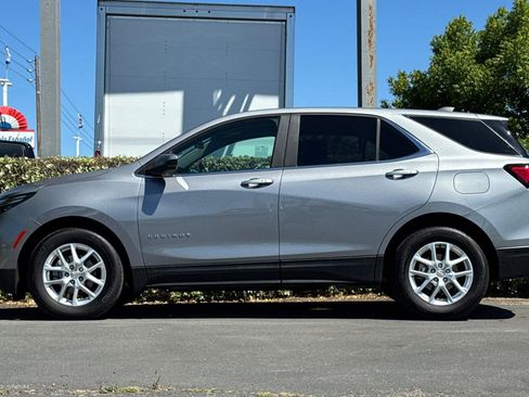 Used 2024 Chevrolet Equinox LT w/ LPO, Floor Liner Package FWD image 7