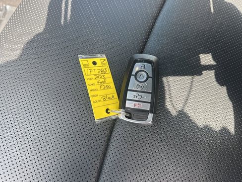 Used 2023 Ford F250 Lariat w/ Lariat Ultimate Package image 37