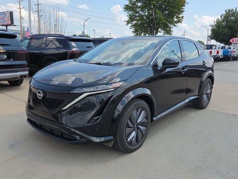 Used 2023 Nissan Ariya FWD image 4