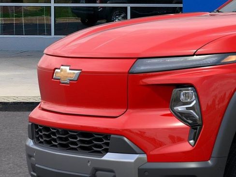 New 2026 Chevrolet Silverado EV LT AWD/4WD image 13
