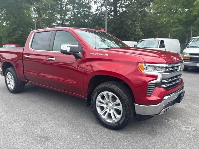Used 2023 Chevrolet Silverado 1500 LTZ AWD/4WD image 4