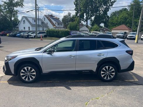 Certified 2024 Subaru Outback Limited AWD/4WD image 9