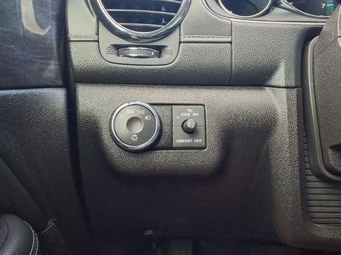 Used 2017 Buick Enclave Leather image 14