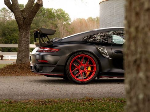 Used 2018 Porsche 911 GT2 RS RWD image 13