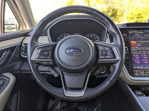 Used 2022 Subaru Outback Limited XT image 18