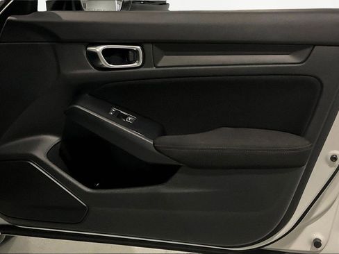 Used 2025 Honda Civic Sport image 26