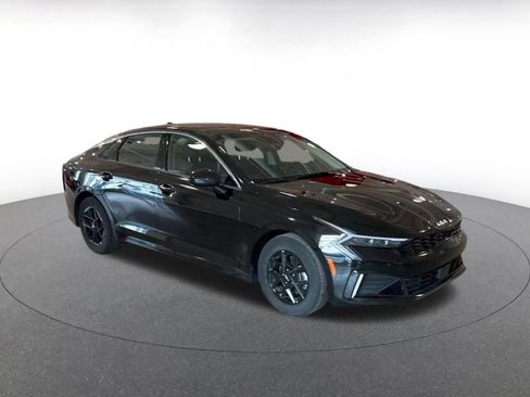Used 2025 Kia K5 LXS image 2