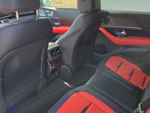 New 2026 Mercedes-Benz GLE 53 AMG 4MATIC image 9