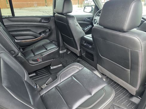 Used 2020 Chevrolet Suburban LT AWD/4WD image 18
