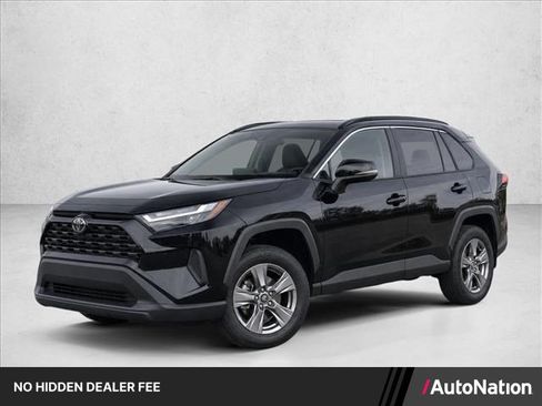 Used 2024 Toyota RAV4 XLE w/ Convenience Package FWD image 1