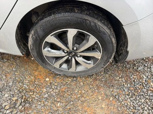 Used 2021 Kia Rio S w/ Technology Package image 7