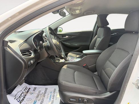Used 2024 Chevrolet Malibu LT w/ Sport Edition FWD image 10