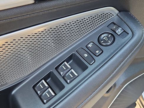 Used 2024 Acura MDX SH-AWD image 28