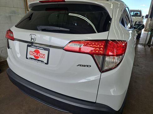 Used 2022 Honda HR-V EX image 26