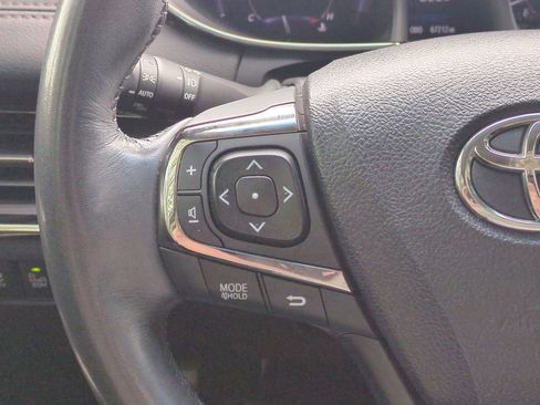 Used 2015 Toyota Avalon Limited image 26