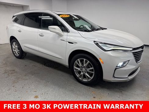 Used 2022 Buick Enclave Essence w/ Experience Buick Package image 2