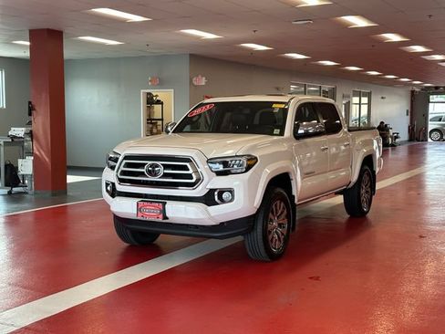 Certified 2023 Toyota Tacoma Limited AWD/4WD image 7