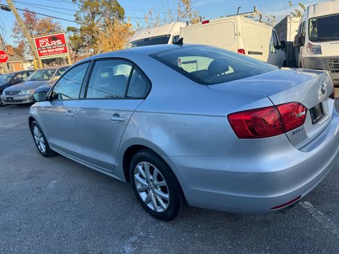 Used 2011 Volkswagen Jetta SE image 34