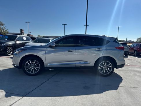 Used 2023 Acura RDX w/ Technology Package FWD image 5