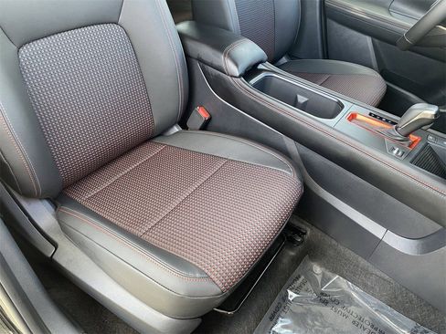 New 2026 Nissan Kicks SR FWD image 10