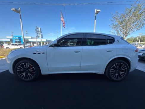 Used 2023 Maserati Grecale Modena AWD/4WD image 16