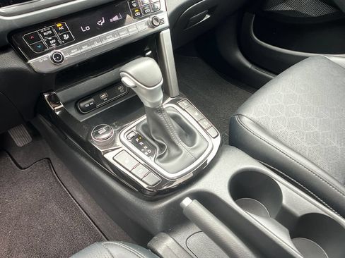 Used 2024 Kia Seltos EX AWD/4WD image 19