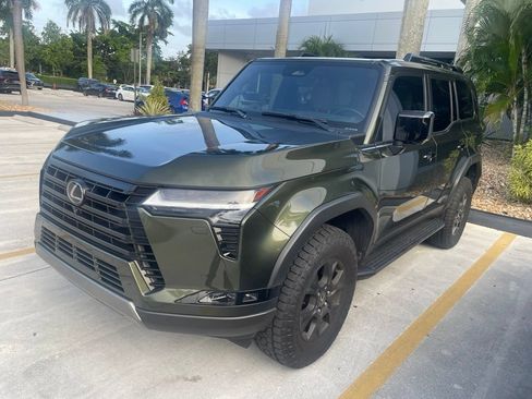 Used 2024 Lexus GX 550 AWD/4WD image 7