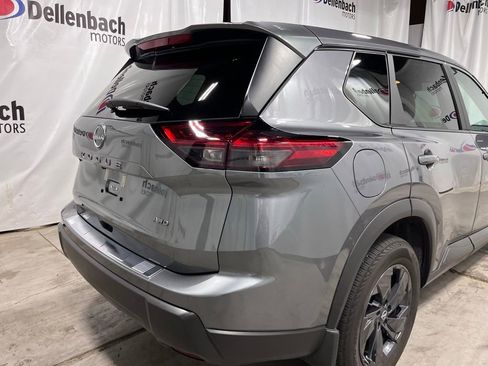 Used 2026 Nissan Rogue SV w/ Cold Weather Package AWD/4WD image 7