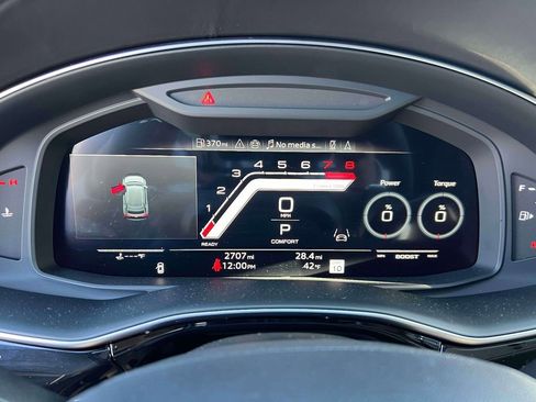 Used 2025 Audi RS Q8 performance AWD/4WD image 25