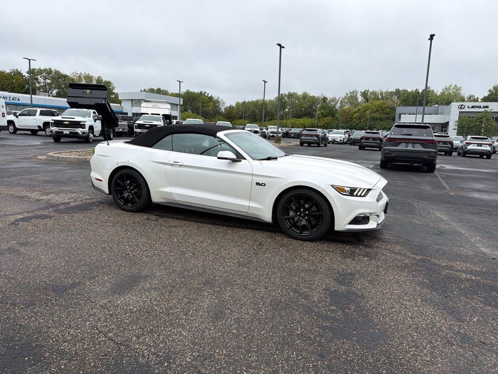 Used 2017 Ford Mustang GT Premium w/ Black Accent Package RWD image 22