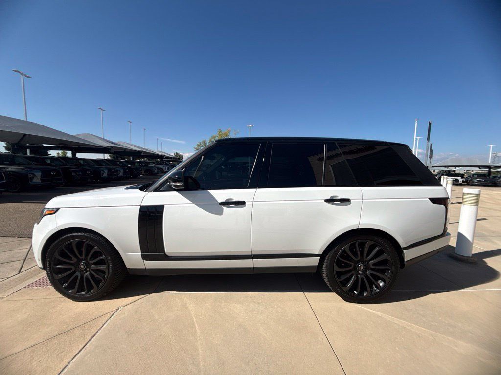 Used 2017 Land Rover Range Rover HSE AWD/4WD image 3