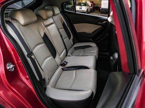 Used 2016 MAZDA MAZDA3 s Grand Touring image 38