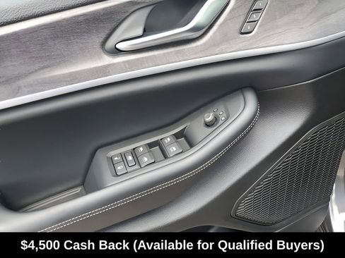 New 2025 Jeep Grand Cherokee L Limited w/ Luxury Tech Group II RWD image 47