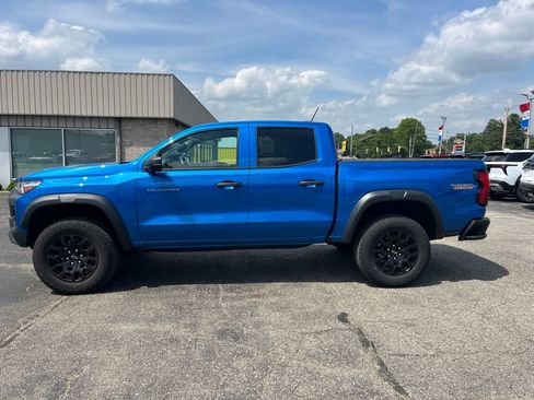 Used 2023 Chevrolet Colorado Trail Boss w/ Advanced Trailering Package AWD/4WD image 2