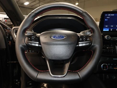 Used 2025 Ford Escape ST-Line image 10
