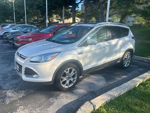 Used 2014 Ford Escape Titanium AWD/4WD image 2