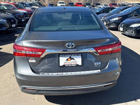 Used 2018 Toyota Avalon XLE Premium image 6