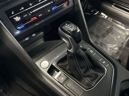 Certified 2023 Volkswagen Tiguan SE R-Line FWD image 20