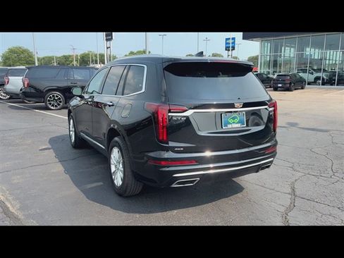 Certified 2025 Cadillac XT6 Luxury AWD/4WD image 7
