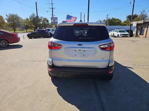 Used 2021 Ford EcoSport SE w/ SE Convenience Package image 3