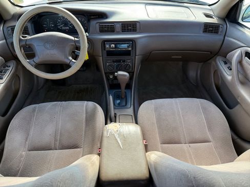 Used 1997 Toyota Camry LE image 12