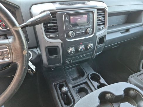 Used 2017 RAM 3500 Tradesman w/ Chrome Appearance Group AWD/4WD image 8