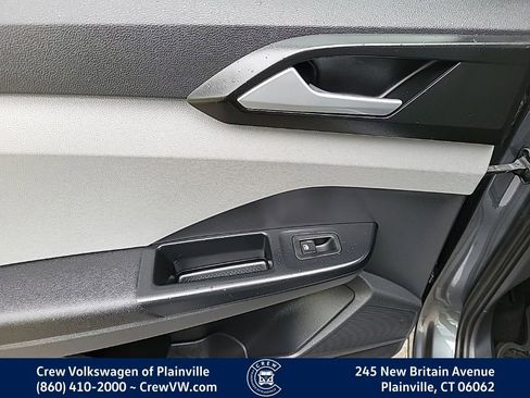 Certified 2022 Volkswagen Taos SE AWD/4WD image 44